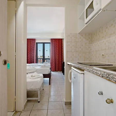 Paradise Standard 5 * Zakynthos Town